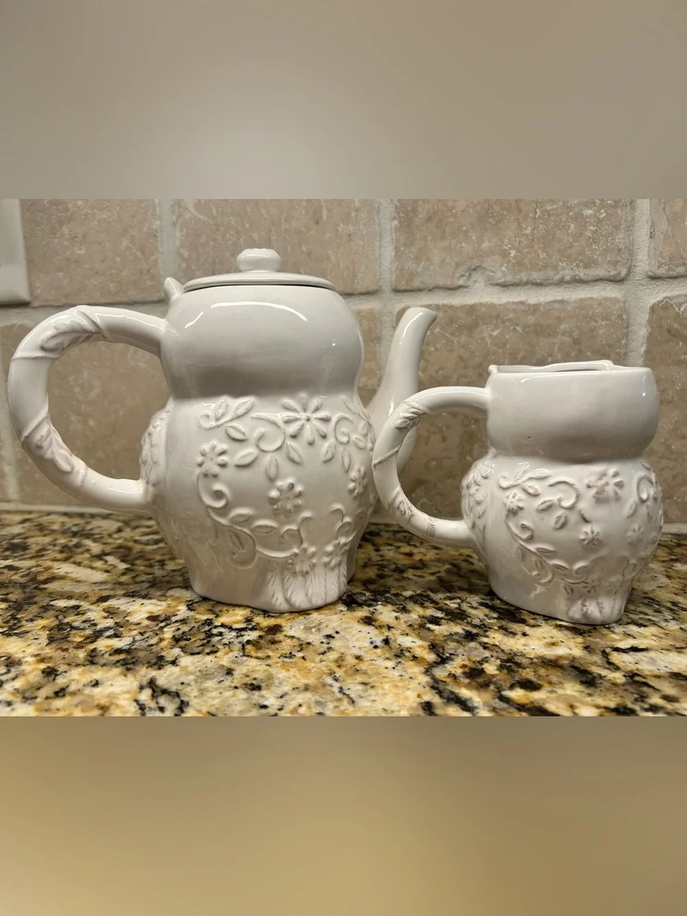 White Owl Ceramic Teapot - Decorative Home Art